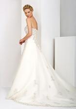 Back of dress - I guess I'll have to persuade h2b to spoil me on this one..... ;-)