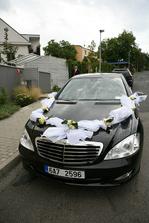 Líbí se mi jednoduchá dekorace na auto..
