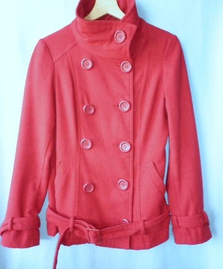 teplý červený krátký kabát s vlnou - Obrázek č. 1