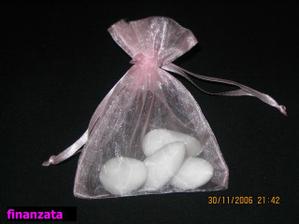 mandle v tylovej taštičke
