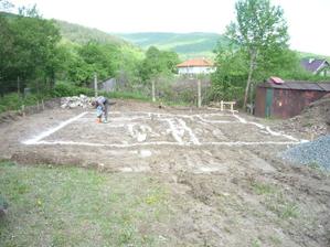vyznačenie základov, fajne blato vtedy bolo :)