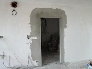 Začištěný otvor po dveřích