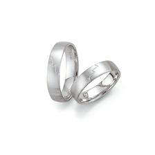 a tuty se mi taky líbí moc, ale už jsou o něco dražší. (and these are lovely as well, however they are bit more expensive)
