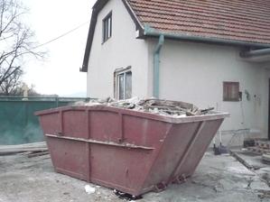 už naložená, ale ešte sa zmesti, niečo priložíme