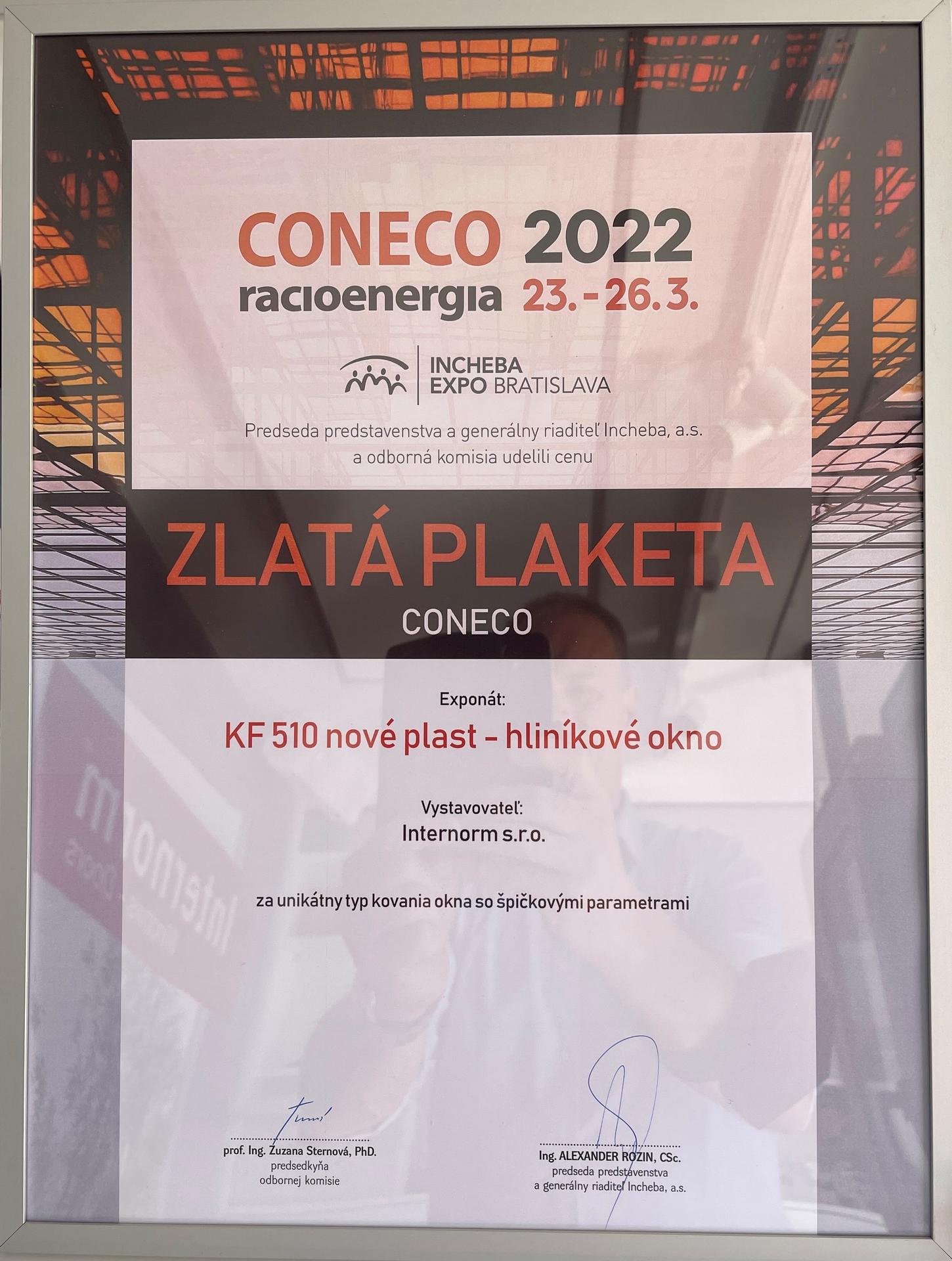 Tešíme sa, že Vám môžeme ponúknuť také výnimočné okno, ktoré bolo ocenené  ZLATOU PLAKETOU na výstave CONECO RACIOENERGIA 2022, ako je plast-hliníkové okno KF510  za unikátny typ kovania so špičkovými parametrami 😍 - Obrázok č. 1
