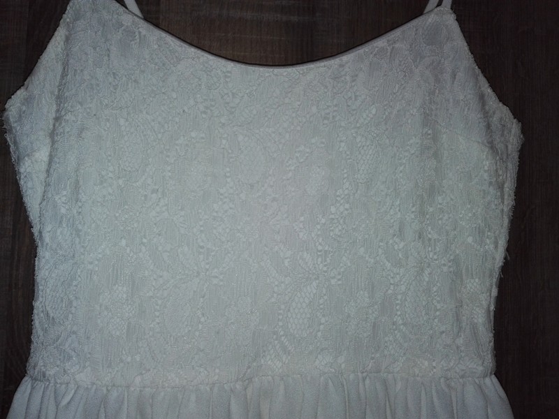 Bílé šaty na ramínka - Obrázek č. 3