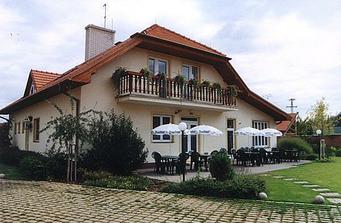 tady bude hostina