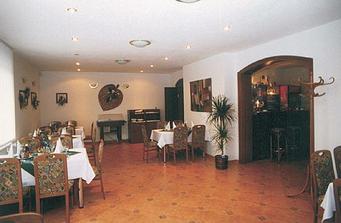 teda přesněji tady bude hostina