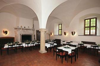 Tak tady bude svatební hostina. Restaurace Na Zámeckých Valech v Náměšti nad Oslavou.