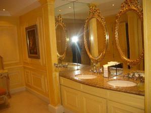 damske toalety.... v Mariott Hotel Paris