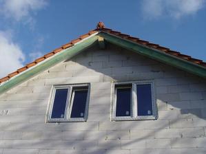 ... a zvenku