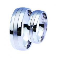misto jednoho tam budou ctyri diamanty:-)