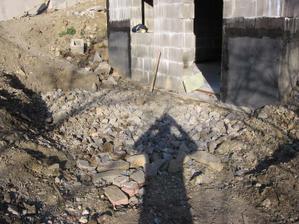 hotovo - aneb co nejde silou jde ještě větší silou