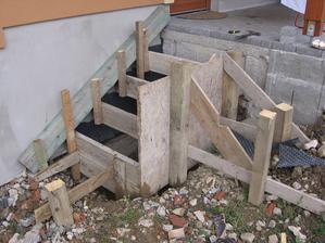 bednění MADE IN JÁ nachystané na betónek - doufám, že nebude pršat