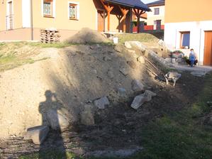 a tyhle musím ještě osadit (ten macek u koleček měl tak 80 kg - a to nemyslím malého)