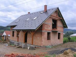 tak a střecha je hotová