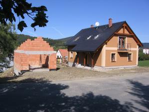 pohrabáno, srovnáno