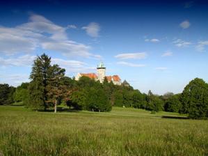 Smolenice - tu bude obrad.