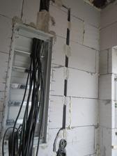 přes mrazy dodělané elektroinstalace