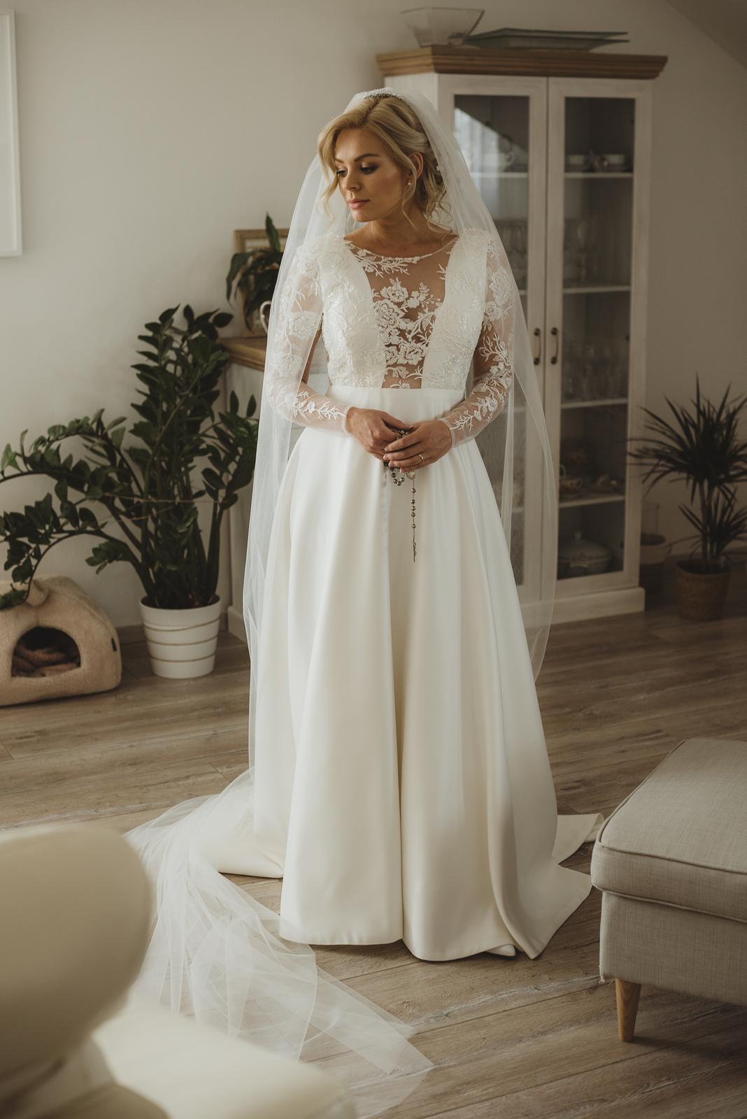 Svatební šaty Ivory - Obrázek č. 2