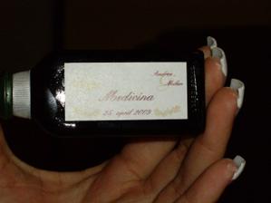 aj s nalepkou "medicina"