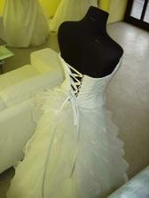 detail zad