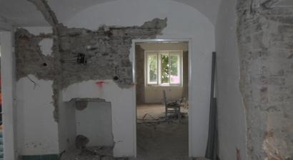 z chodby do kuchyně