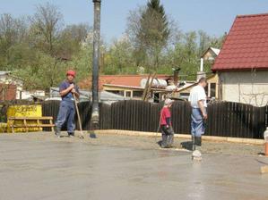 a uz sa betonuje