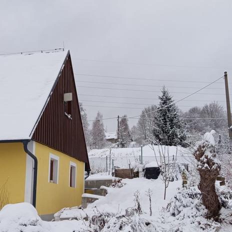 Žlutý domeček se zahrádkou 2026