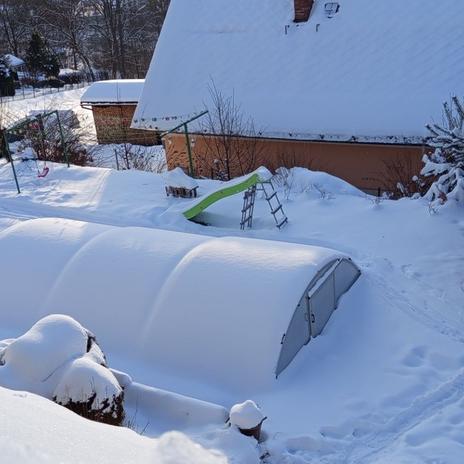 Žlutý domeček se zahrádkou 2026