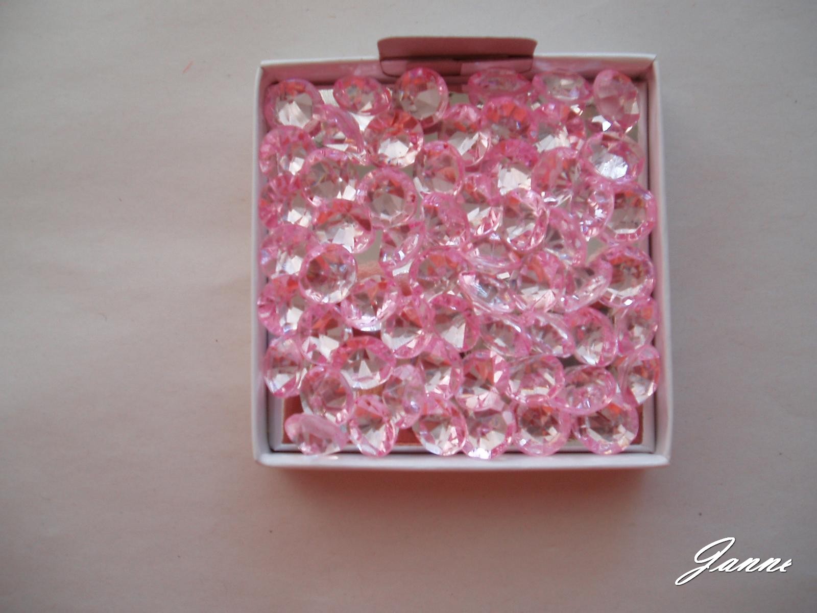 diamanty-světle růžové - Obrázek č. 1