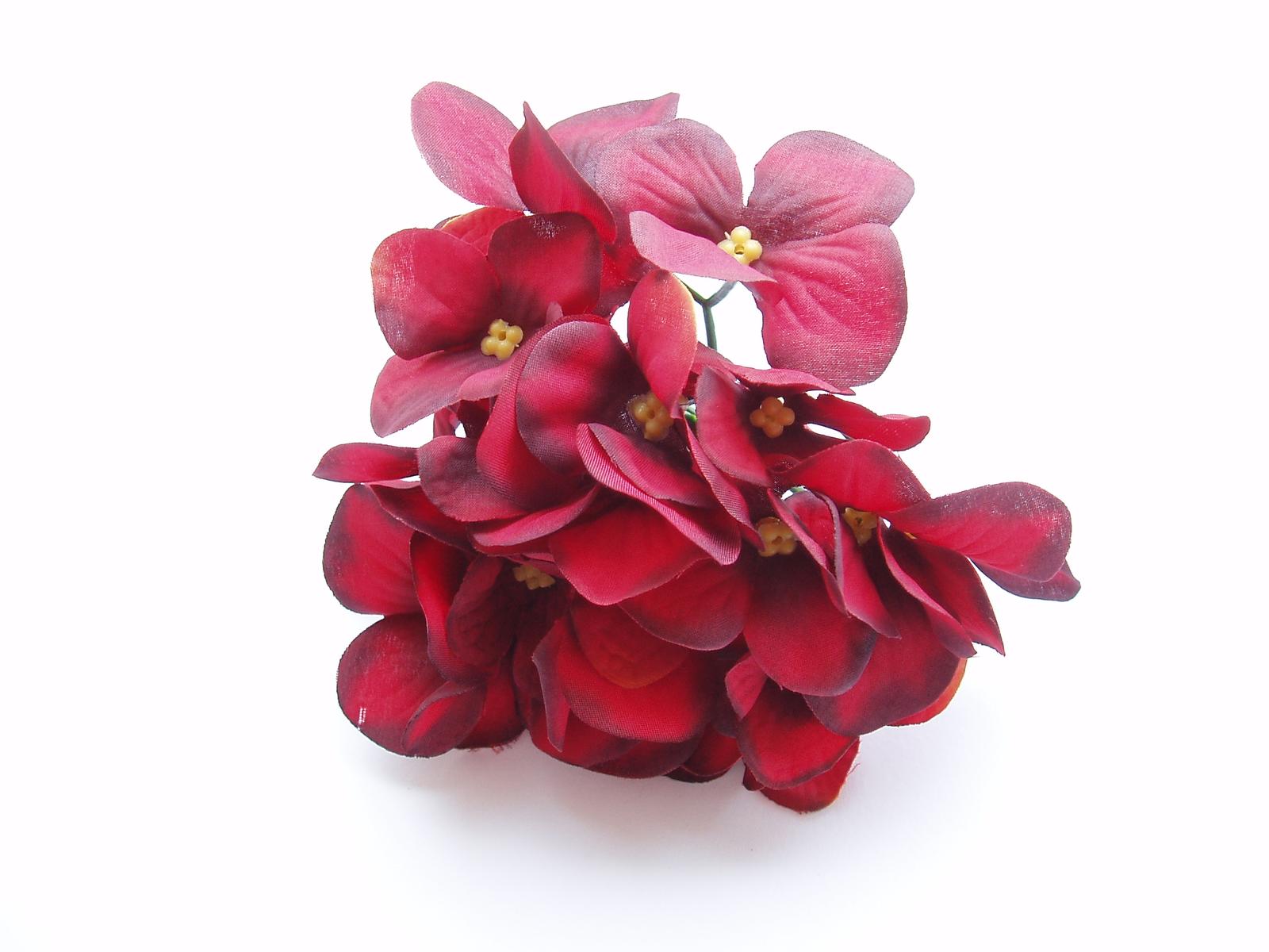květ hortenzie-tmavě červený - Obrázek č. 2
