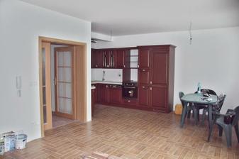 kuchyň smontovaná ještě chybí mw - bude po Novém roce
