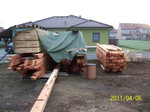kompletní střecha a strop, vše opracováno s přesností 1mm, už jenom seskládat.