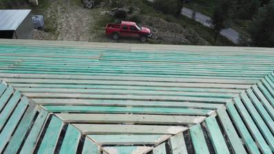 7.7.2018 horná strecha vydebnená