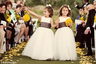 Nevim jestli budu mit flower girls...