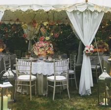 Krasne...garden tea party :)