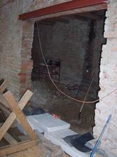 Schne beton s prvním odpadem do koupelny a na WC.