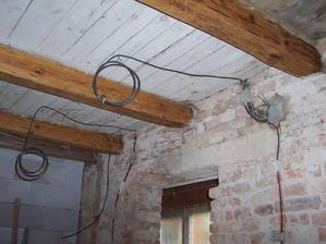 Dětský pokoj - kábly na bodovky (1. okruh)