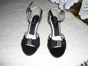 moje topanocky k popolnocnym satickam, uz len tie saticky najst :)