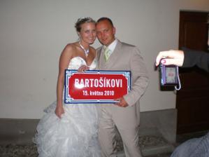 krásný dárek od svědků