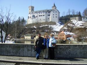 jedna moznost na obrad, tady s nasima= one possibility for the ceremony, with my parents at Castle Rozmberk