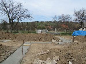 30m3 betonu je uz v zakladoch :)