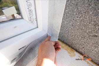 Rostek... tu to chce cvik, ak sa vam nepodari rostek na prvy sup, tak je po paske ;-) lebo ak sa nalepi uz nejde dole... neskutocne dobra lepivost...
