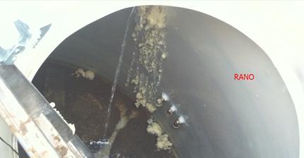 Vnutro mam zadrbane od purpeny, nebo cas sa tam ponorit a ocitstit... ale sledujte, dnesny dáŽĎ, jedna polka strechy dnes dala 1000 litrov vody.. asi som prisiel na to ze 5000litrova nadrz je malo ;-)