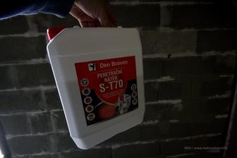 steny som sice odprasnil, ale nie je to ideal a tak som este napenetroval pre istotu... POZOR ZA TYMTO OBRAZOK NIE JE PENETRAK ale KONCENTRAT.