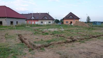 7.8.2014 zemnící pásek + hromosvod