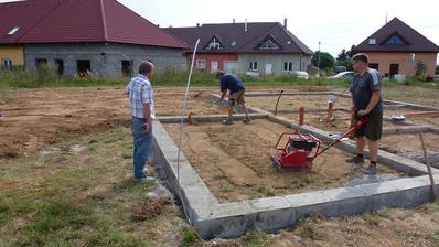 13.8.2014 Hutnění vibrační deskou