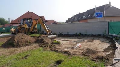 19.5.2018 bagrujeme - skrývka