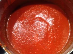 Domácí sugo na zítřejší pizzu